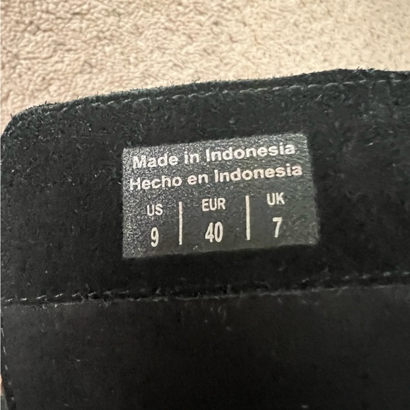 ALDO Suedeβ Booties - Picture 7 of 9